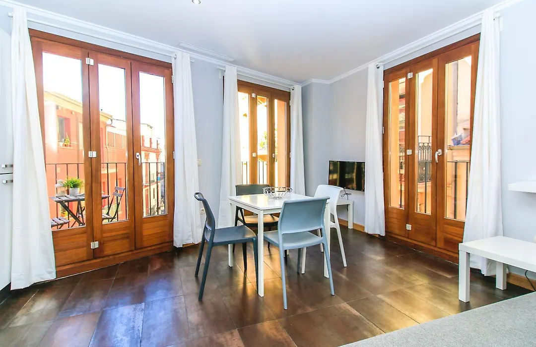 Bet Apartments - Tramontana Apartments-1