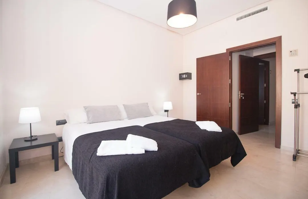 Bet Apartments - Canovas Rooms-1