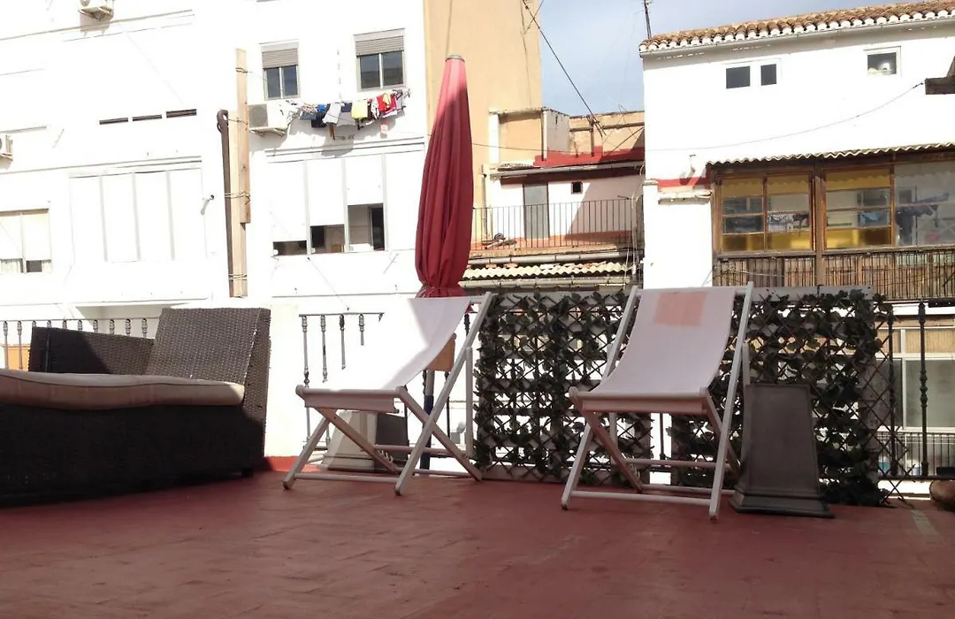 Valencian Dreams Non-Touristy Apartament-1
