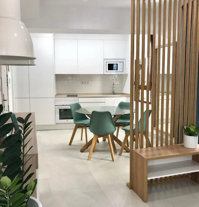Apartamento Joseph , luminoso, bonito y muy céntrico-1