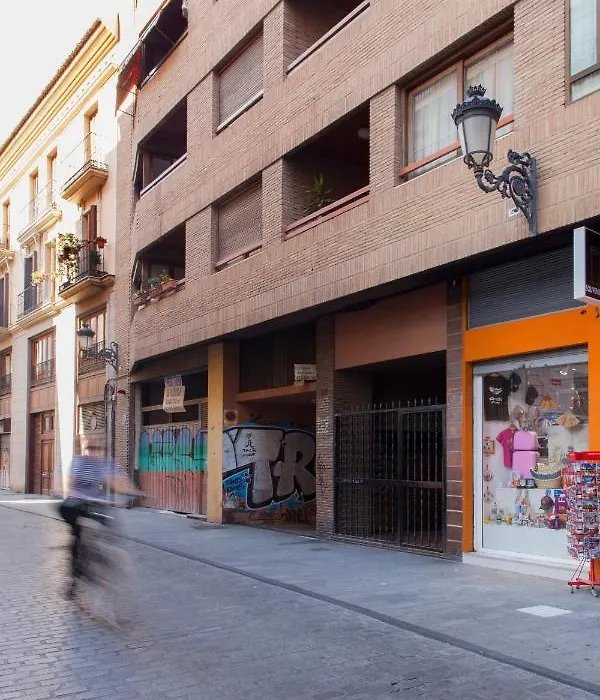 Casa Florit - Old Town Apartment - 4 Travelers - Quart Towers-1