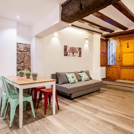 Lovely Duplex In Old Town-3