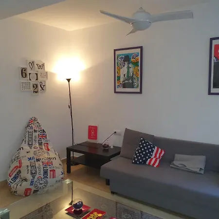 Apartamentos Naranja Y Limon-3