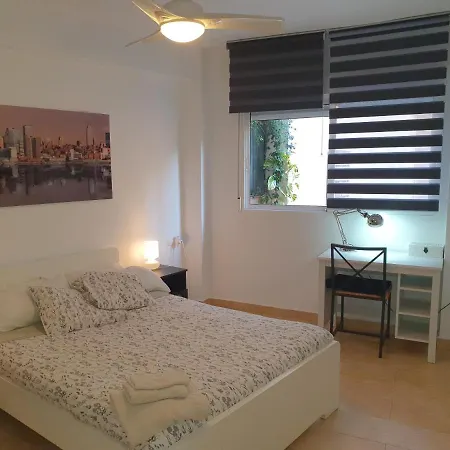 Apartamentos Naranja Y Limon-2