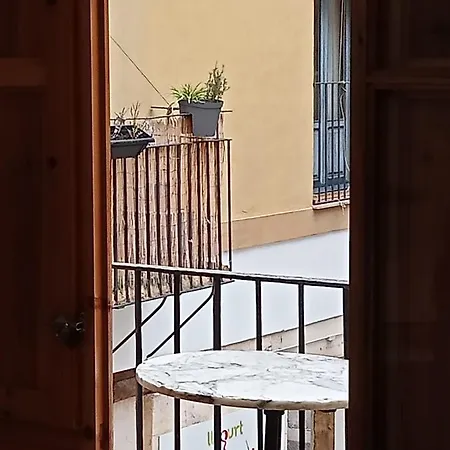 Apartamentos Con Encanto En Pleno Casco Antiguo Ron Valenciayole-3