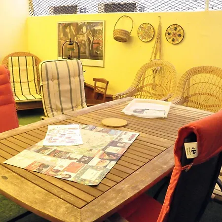 Cozy apartment in Valencia center-2
