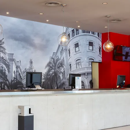 Novotel Valencia Lavant-2