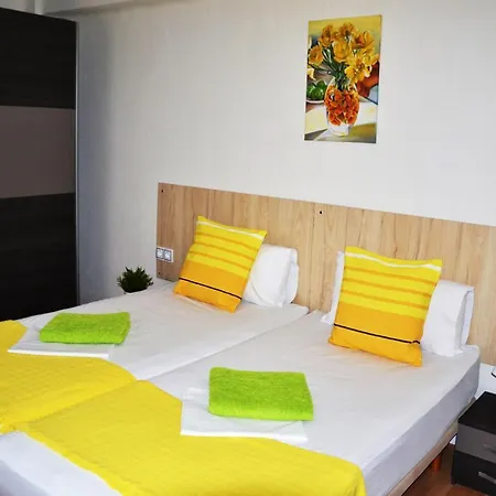 Double Cozy Room. Ruzafa - Perfect Place To Stay-2