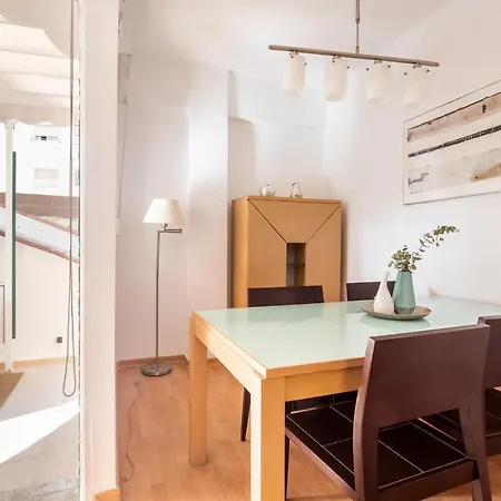 Precioso piso moderno: Terraza, A/C, NetFlix, WiFi-3