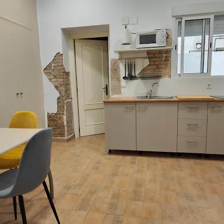 Turia Y Ciencias Apartments-3