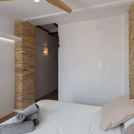 Beautiful Restored House With Terrace-2