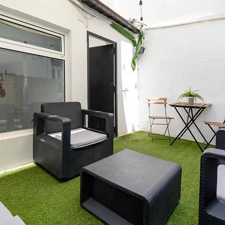 Baron Suites Reina-3