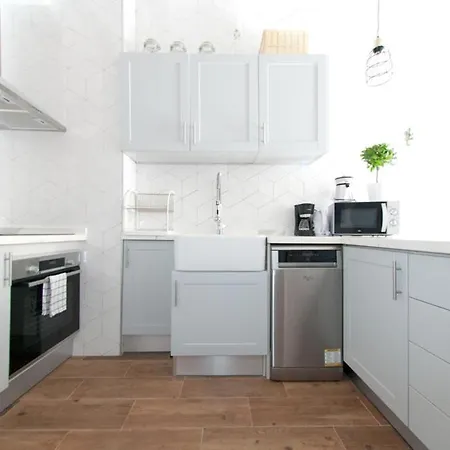 Beautiful Apartment In Botanic-2