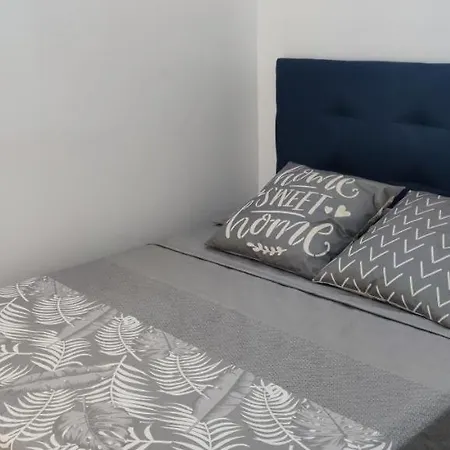 Apartamento 4 habitaciones 2 baños Ciudad de las Ciencias VT-55209-V-2