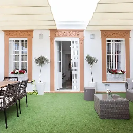 Family Century House With Terrace And Parking-2