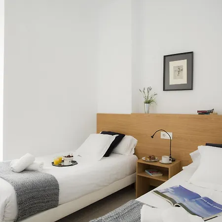 Singularstays Mar44-2