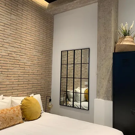 La Reina Beach rooms-2
