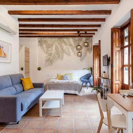 Sunny Modern Flat By Mercado Central-2