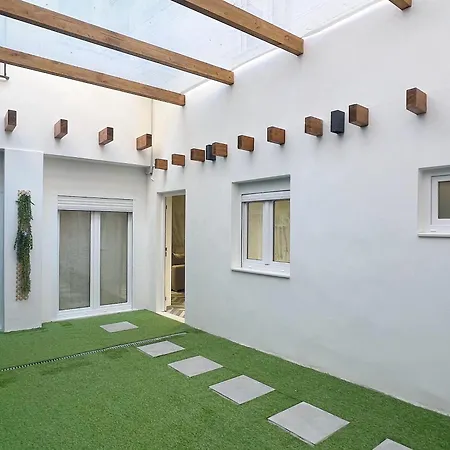 Encantador Apartamento Vigas De Madera-3