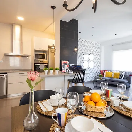 Florit Flats - Stylish 2 Bedroom Ac Wifi Terrace Attic In Valencia Center-3