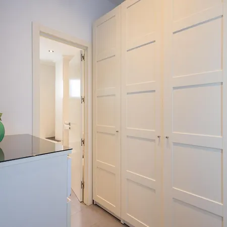 Florit Flats - Stylish 2 Bedroom Ac Wifi Terrace Attic In Valencia Center-3