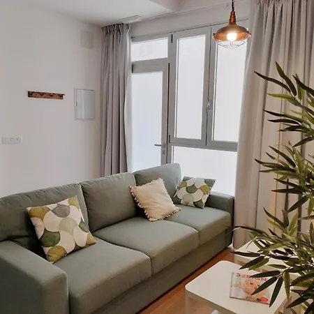 Convento, Amazing Flat With Patio-2