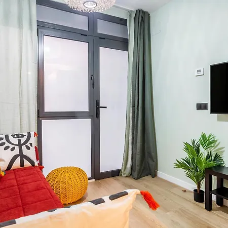 Apartamento B Cube By Mimood Aparthotels-3