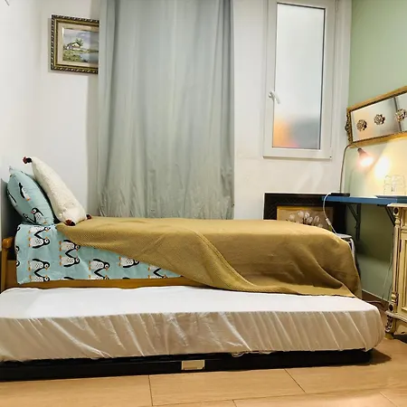 Mirador 2 Del Mercado Central - Habitacion Con Bano Privado En El Centro De La Ciudad Vella-3