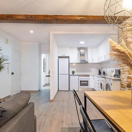 Apartment In El Mercat-2