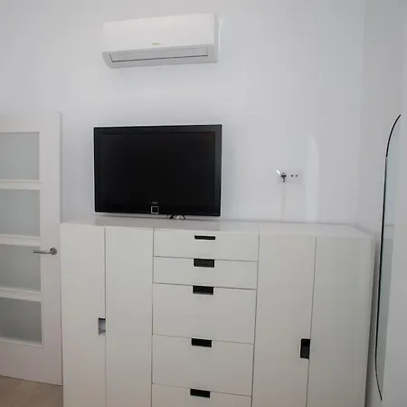Apartamento acogedor frente a Torres de Serrano-3