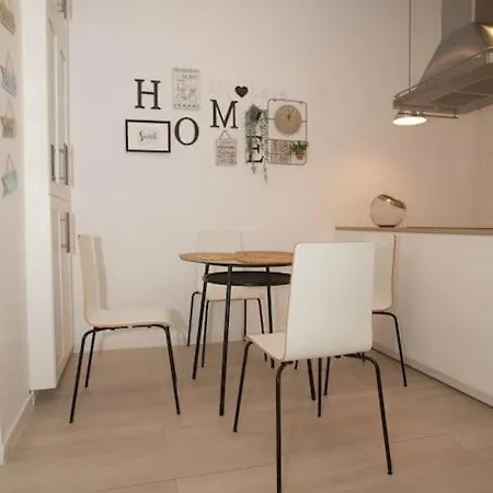 Apartamento Acogedor Frente A Torres De Serrano-2
