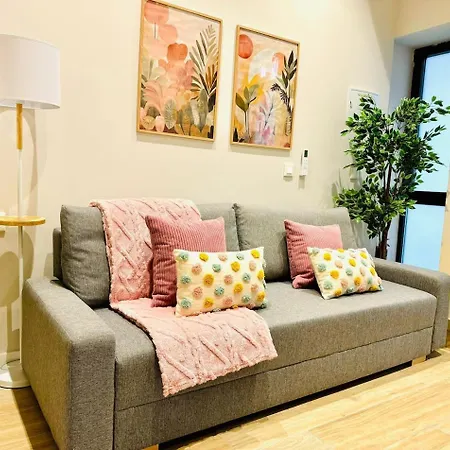 Cozy & Stylish Loft Near City Center-2