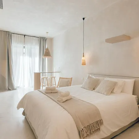 Oasis Suites Ruzafa-2