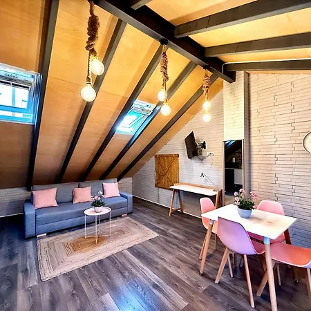 Loft Independiente Con Piscina Compartida En Centro De Valencia-3