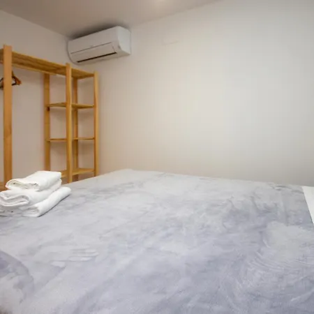 Portobeach Valencia Suites-2