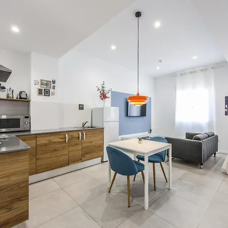 Acogedor estudio a metros de la playa, con zonas comunes y terraza 3B-2
