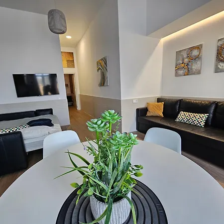 Las Artes Hlius Luxury Apartments-2