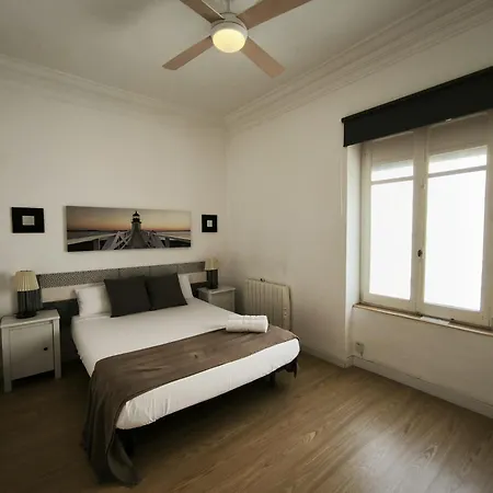 Florit Flats - The Ausias March Apartment-3