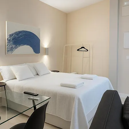 Roca Coll Msuites-3