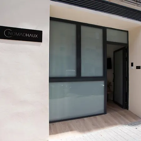 Nomad Haux Mestalla Apartments-2