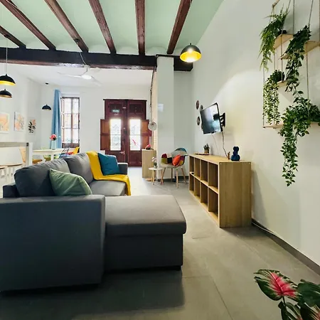 Mediterranean Flat Next To The Historic Center-2