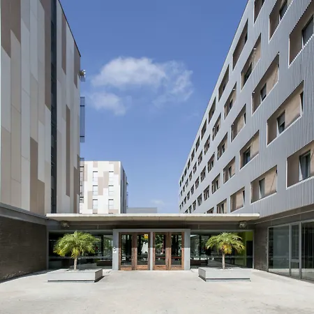 Residencia Universitaria Resa Damia Bonet-2
