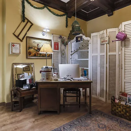 Live In Chianti Apartaments By Concept Flats-3