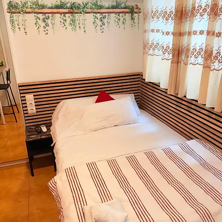 Habitaciones estudios con cocina y baño privado de temporada Instancias largas Long Stay desde 11 noches-3
