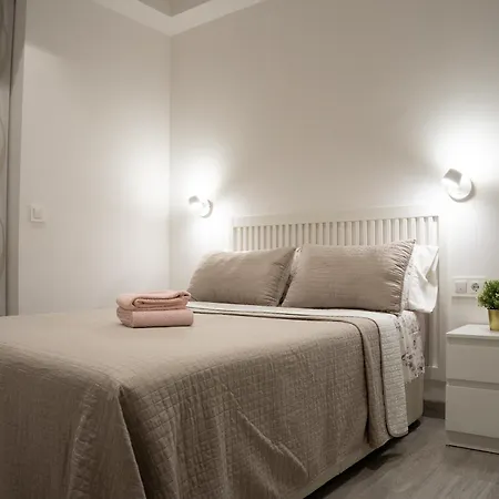 Mimi'S Apartment In En Corts-2