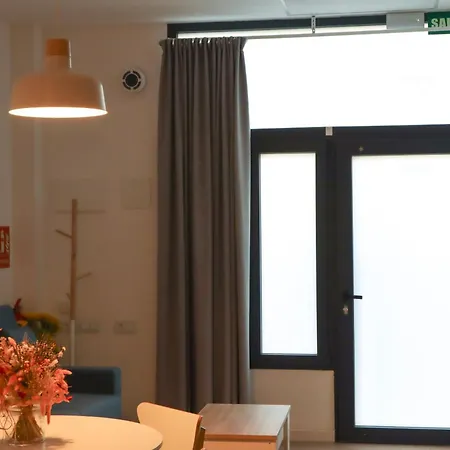 Valentia Modern And Comfortable Beachside Style-3