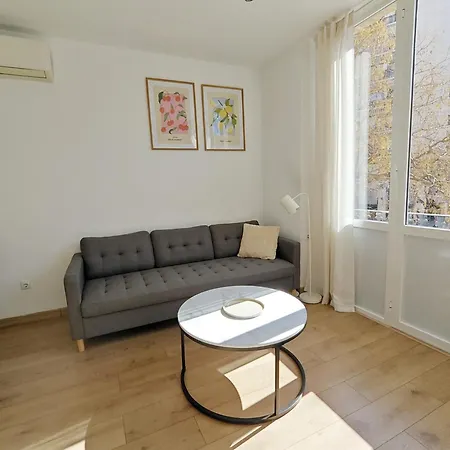 Hola Valencia - Holiday Apartments-3