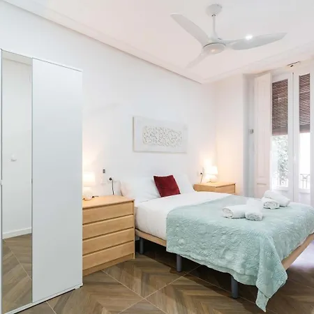 Balmes Flat Central Market By Invalencia-3
