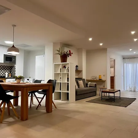 Amplio Apartamento Cerca Centro Histórico y Turia 5pax 2 Bath-2