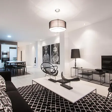 Valencia Luxury - Boutique Center-2